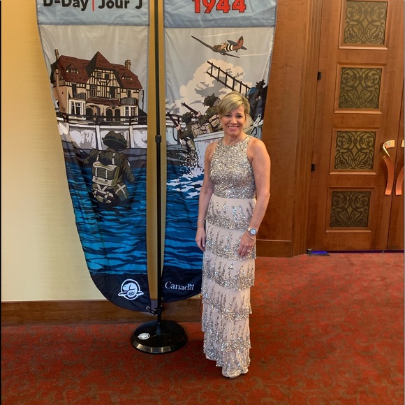 Meet your Posher, Sharon - Picture 2 of 2